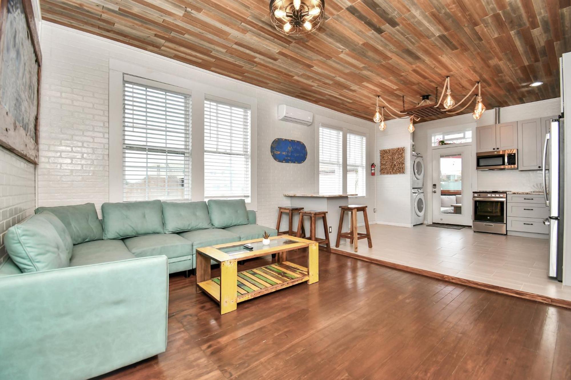 Apartamento Nautical Loft With Outdoor Kitchen & Beach Access Galveston Exterior foto